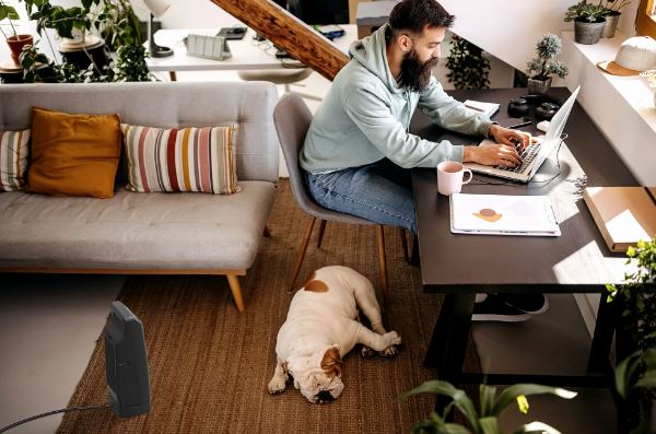 Calenton de torre de cerámica oscilante personal color negro marca Lasko - Imagen 6