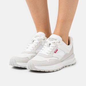 Tenis para mujer Talla 10 (USA) color Blanco/Gris marca LEVI’S