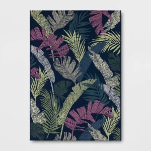 Tapete / Alfombra con diseño tropical de 7’x10′ marca Threshold