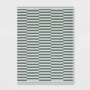 Alfombra de exterior con diseño geométrico de 6’6″x9′ – Room Essentials