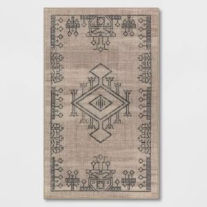 Alfombra Hancock con motivo central envejecido, beige 3x5ft- Threshold™