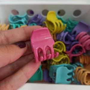 Brochecito Color Mate