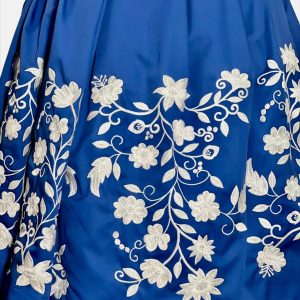 REFAJO DE PAÑO BÉJAR AZUL BORDADO EN CRUDO