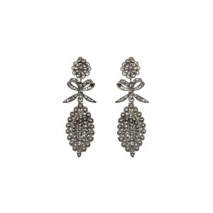 Pendientes de almendra con lazo plateados