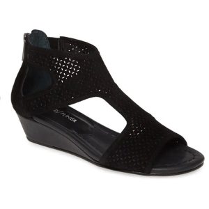 Sandalias de cuña para dama de color negro talla 8½ marca DONALD PLINER